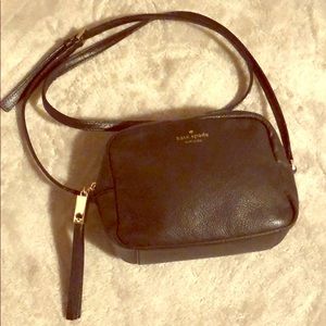Kate spade crossbody. Great condition!
